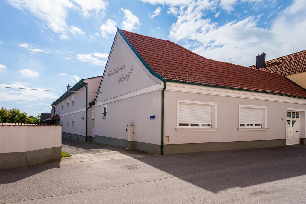 Gaestehaus - Doris - Wenzl Fertőmeggyes Kültér fotó