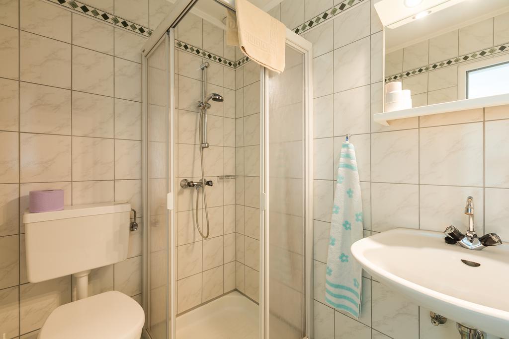 Gaestehaus - Doris - Wenzl Fertőmeggyes Kültér fotó